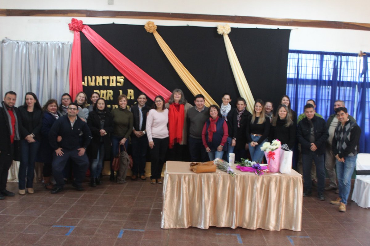 EscurdiaViviana's tweet photo. Supervisores Región I, II  y VII en representación de la Dirección de Secundaria Misiones (DiSeM) acompañan diferentes operativos y acciones en Posadas, Garupá, Oberá y San Pedro. Equipazo secundaria! @BarbaroLorena @CGEMisiones @grillo141 @FlaviaPao @Norbertodiaz80 @ArtuiLucila https://t.co/6t2rzA44jc