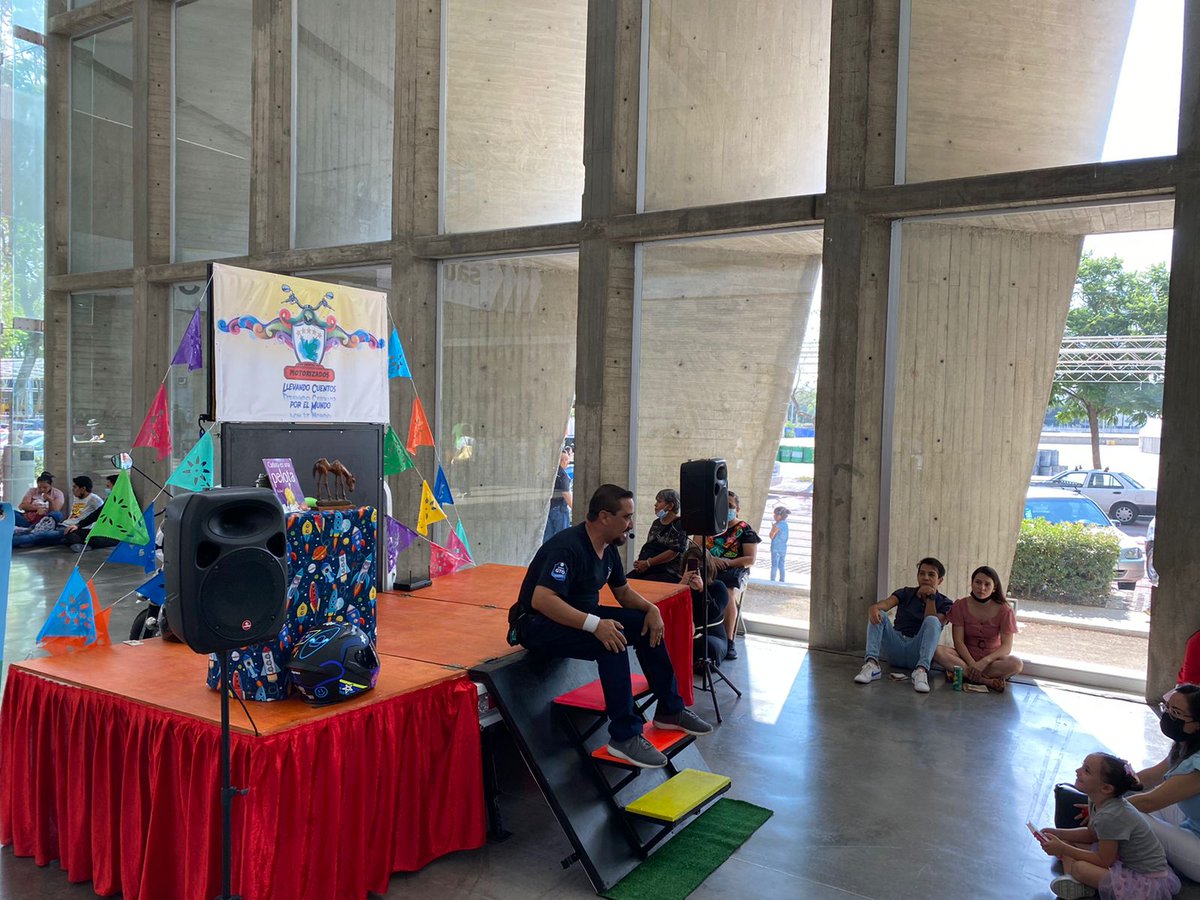 FenalMX's tweet photo. El Sr. Ranita, presente en #MiFenal. Ahora presenta 'Cuentos motorizados'. 🐸🏍️
Tú, ¿ya te diste el rol por #Fenal33? 🫣 https://t.co/5gmcWLM22a