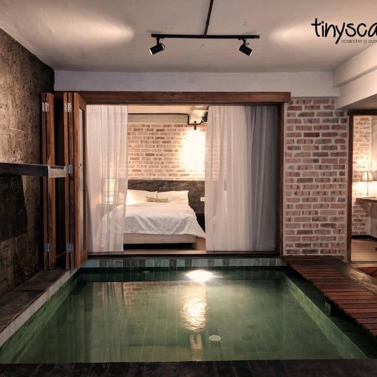 lokalisstay's tweet photo. 📍Tinyscale Melaka. 

Cantik guys homestay ni. Siap ada indoor pool lagi tu. Privasi sikitkan kalau macam ni. So bolehlah masukkan dalam list staycation korang bila ke Melaka. 🏡 https://t.co/pY4cfmJgTu