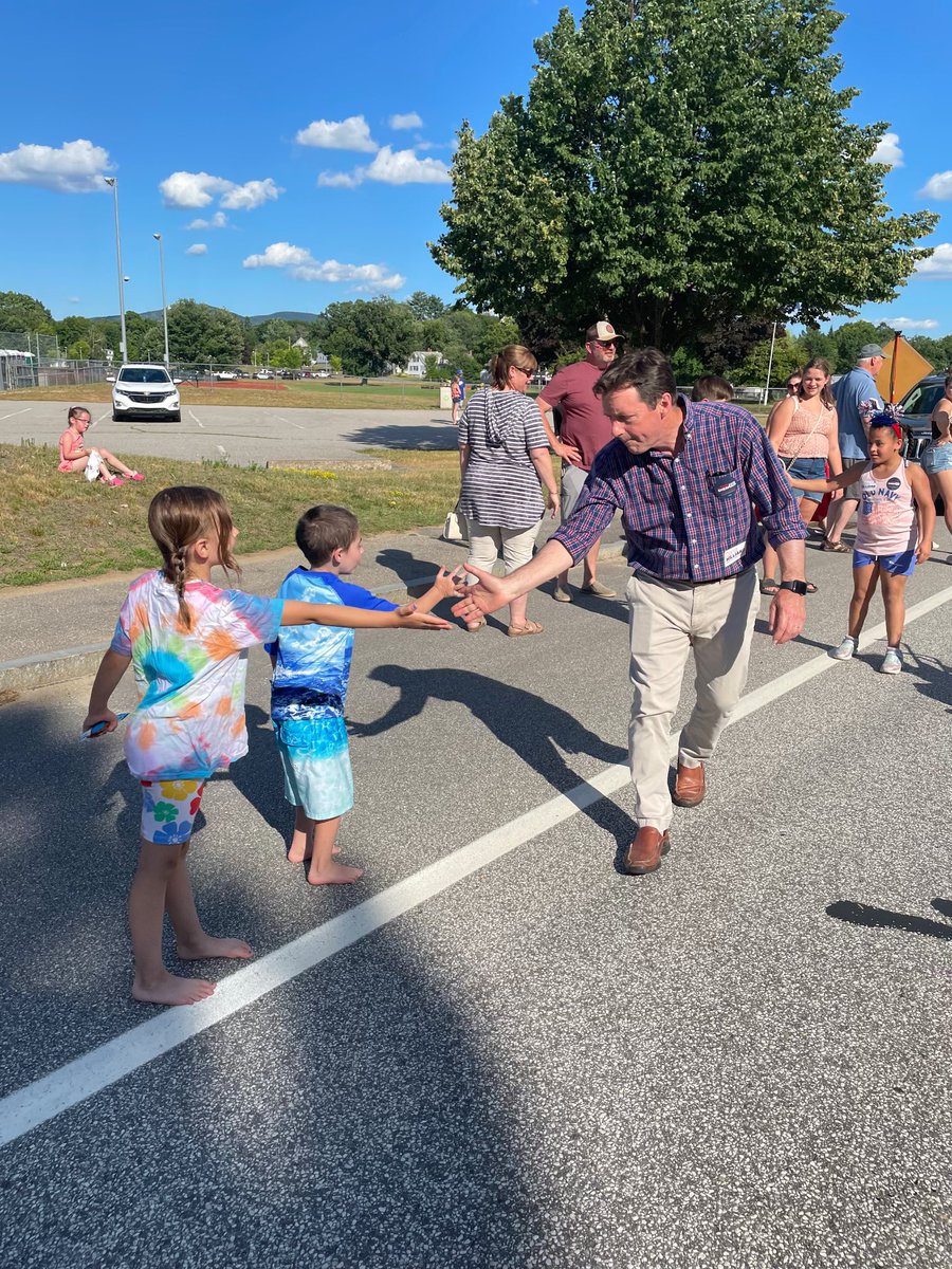 TomShermanNH's tweet photo. Started the 4th of July celebrations early at the Laconia parade #NHPolitics https://t.co/nQhHtcrnC1