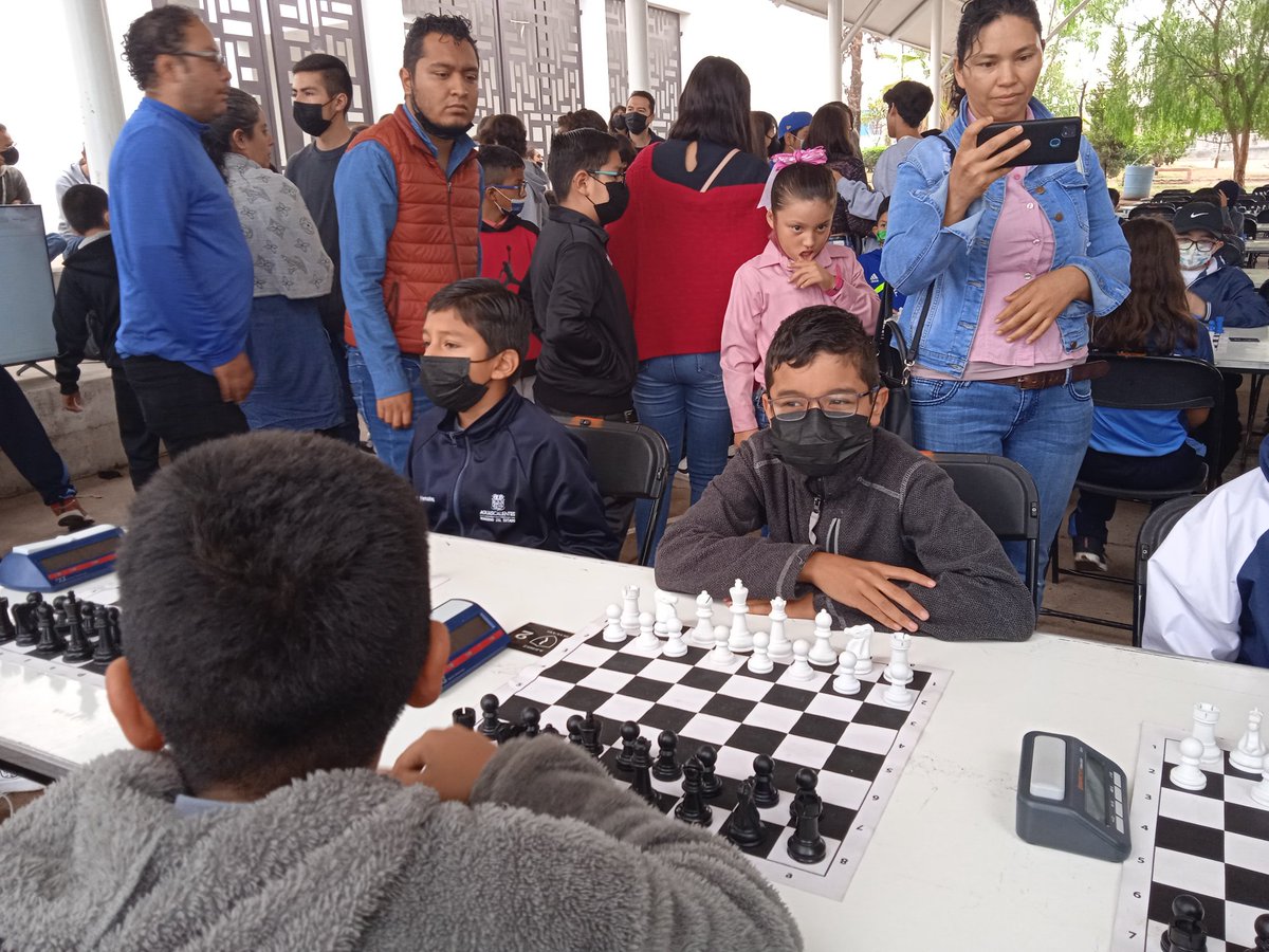 RuvalcabaHeber's tweet photo. Ver a un hijo luchar por sus sueños son de esas pequeñas cosas que nos hacen llorar cuando nadie nos ve. Diría Serrat https://t.co/HGYBi1g2Rq
