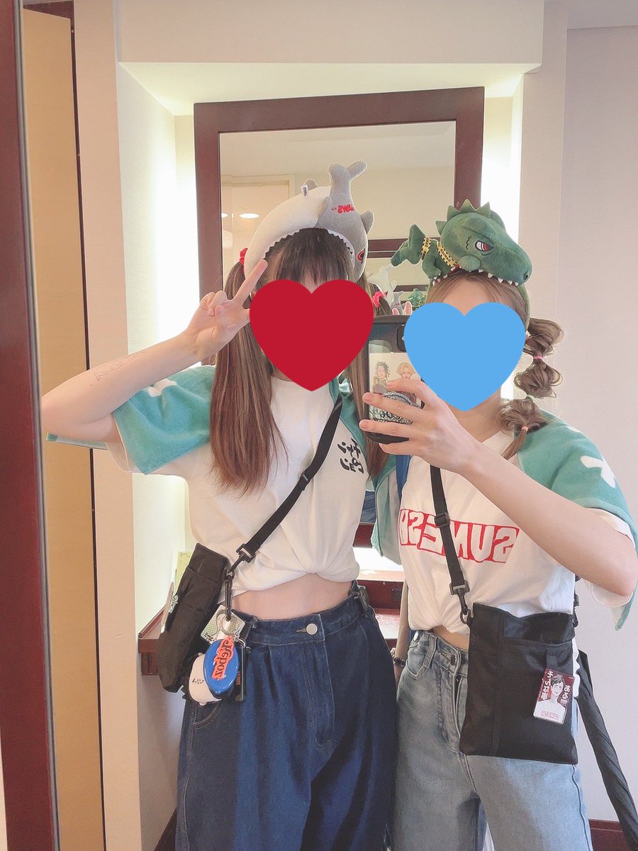 ____mgm_f's tweet photo. 進撃とハンターハンターのために
USJ来たわよ〜〜🥺
Tシャツとタオルで阿吽コーデ♡ https://t.co/gKRUJPLjXb