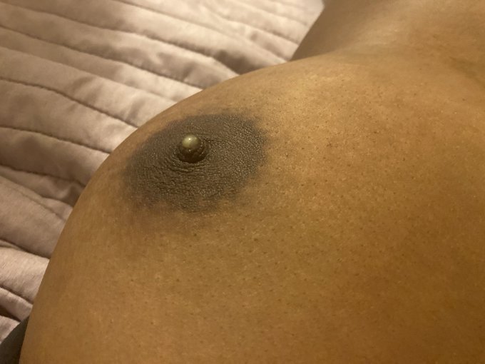 she said "i just want my curl milk" and i heard "i just want my girl milk" so... https://t.co/FTniUS