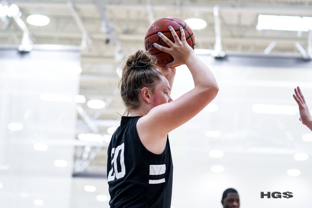 NWSelect's tweet photo. Loved having @carlyastone at practices this week. Our best to you as you head East for your next chapter at Augustana College w/ @AugustanaWBBall. Go Vikings! 🤗 https://t.co/Xf6tiw1nap