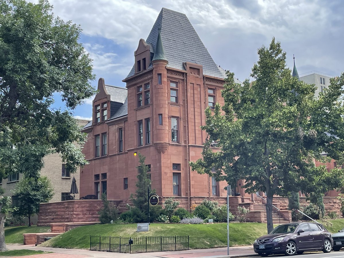 CheapyD's tweet photo. Colorado is very cool (hot). We stayed in this haunted hotel and many nighttime ghost tours came by while we enjoyed the patio. 

It was after 10pm, so we did and said whatever the hell we wanted. #itsnotforkids https://t.co/GyhBYsR2GE