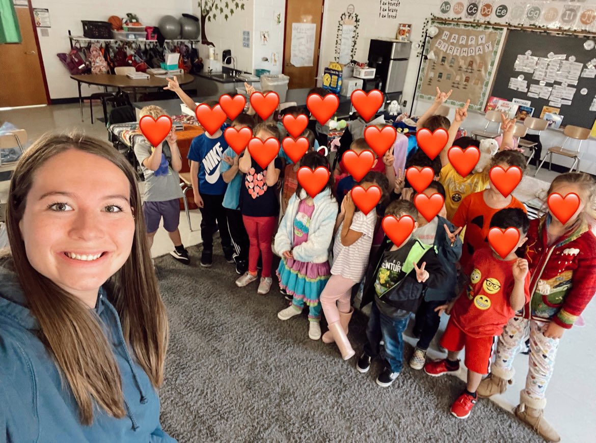 Ready to start year 2 in first grade this fall! I sure will miss my kiddos from this past year but I am so proud of all the growth they made. Please consider donating to my classroom to make it another great year! amazon.com/hz/wishlist/ls…