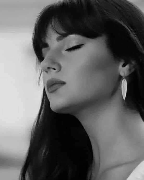 Malek5381920's tweet photo. شعور مؤلم عندما تغيب رغبتك في شرح ما يحدث بداخلك رغم ضجيجه ، صامت وعاجز تماماً ، بركان من الغضب يحدث بداخلك وأنت في قمة هدوئك 🖤 https://t.co/NkQfDfiGRb