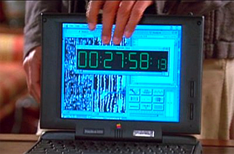 RetroTechDreams's tweet photo. On this day in 1996, Jeff Goldblum used a PowerBook 5300 running Mac OS 8 to upload a virus to the ships in Independence Day #powerbook #powerbook5300 #IndependenceDay #Independencedaymovie #JeffGoldblum #macos8 #macintosh https://t.co/vwri3RBcd9