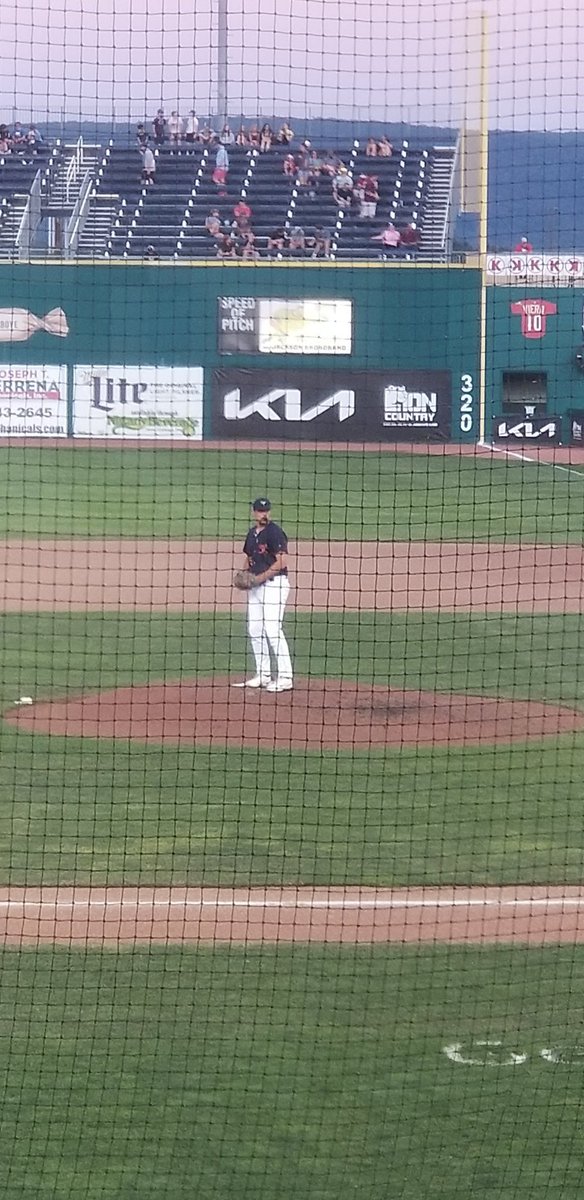 WeiserTom's tweet photo. Finally made it to our First @SCSpikes game of the year...but even better...getting to see Family-Favorite @big_cheeeese pitch #GoAustin https://t.co/rMLZjzGKzD