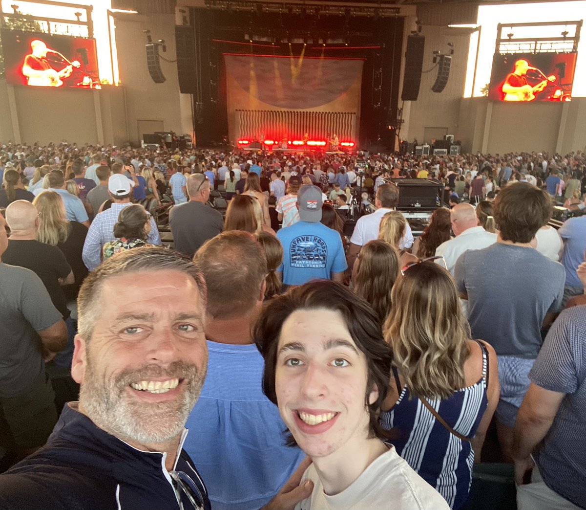 Having a great time <a href="/jackjohnson/">Jack Johnson</a> concert - thank you <a href="/jwyman03/">jp</a> for this awesome Fathers Day gift! Truly one of my favorites artists. And of course my favorite son 😃 #luckydad