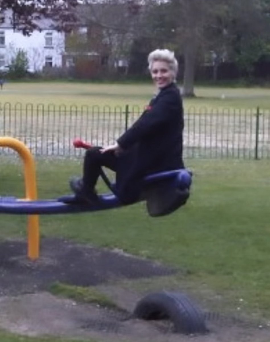 McclurePosts's tweet image. Lol: The big Kid @Vicky_McClure 

#vickymcclure