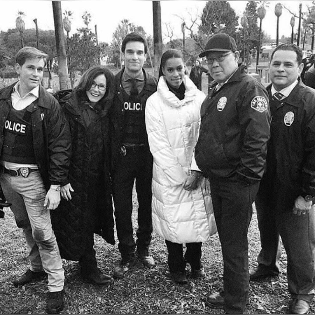 Major Crimes Family.
#PhillipKeene #Buzz
#MaryMcDonnell #SharonRaydor
#DanielTomasso #WesNolan 
#KearranGiovanni #AmySykes
#MichaelPChan #MikeTao
#RaymondCruz #Sanchez
Miss this amazing cast.
📸:Google