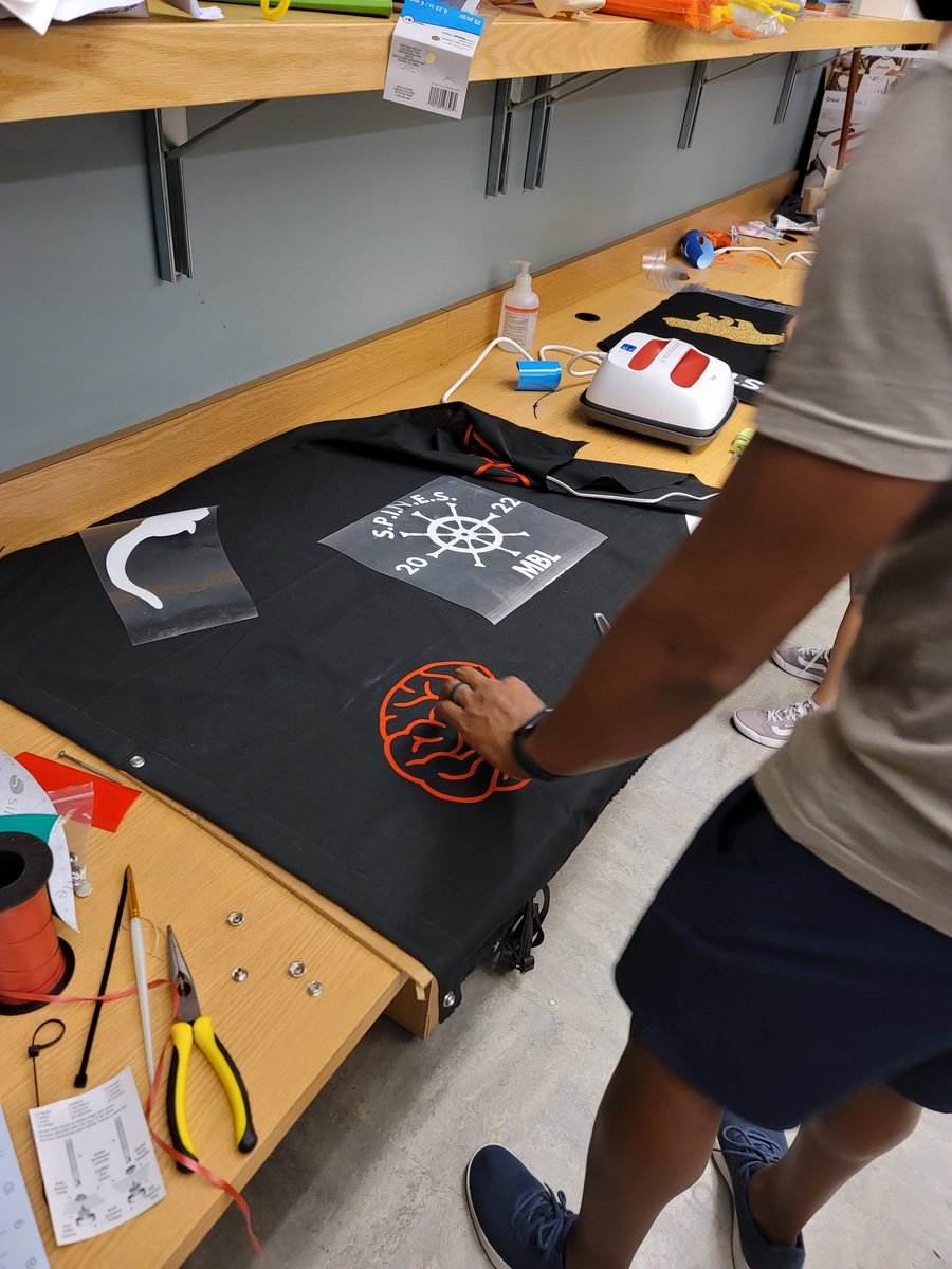 Ariel B. tweet media