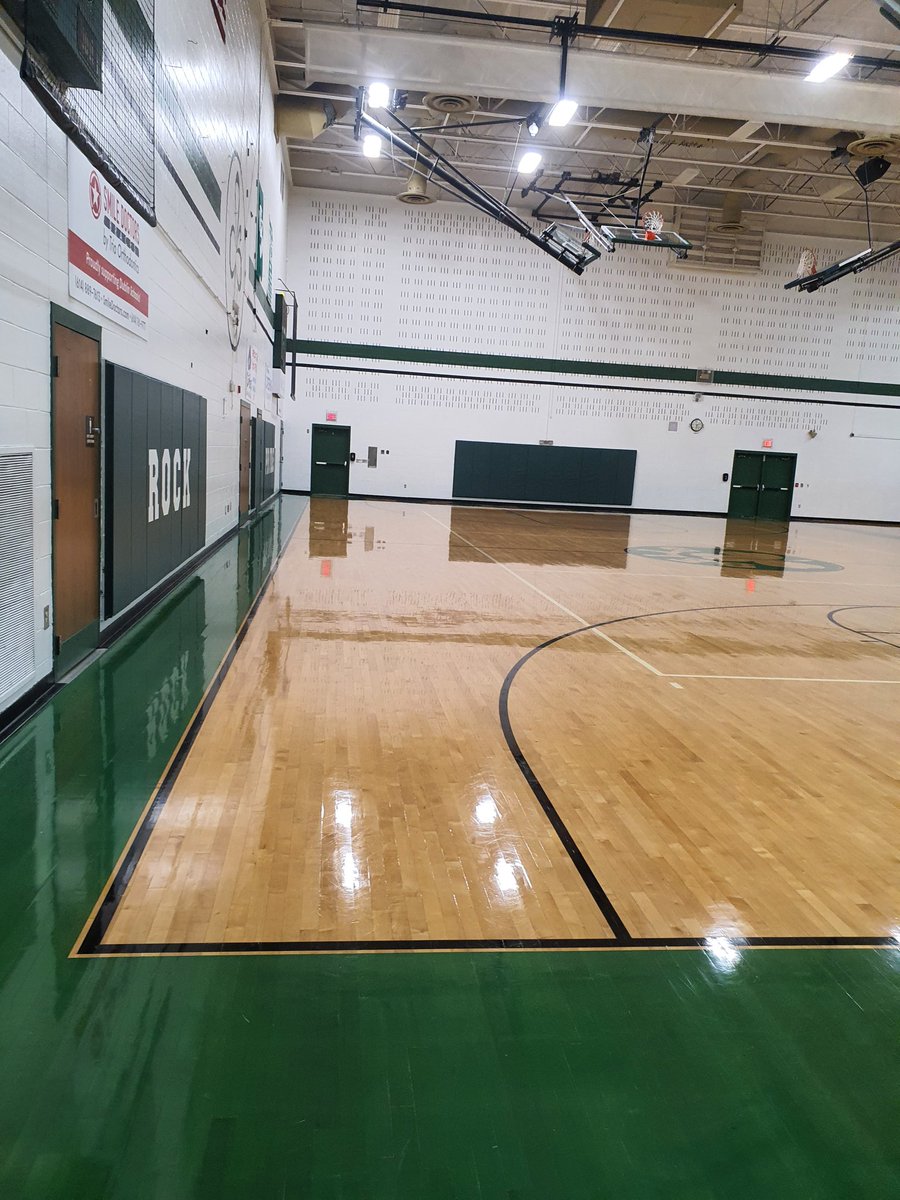 jasonjonphilip's tweet image. Gym is looking nice @ Sells Middle School