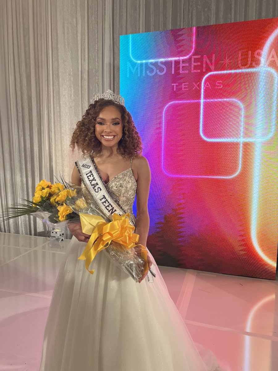 Introducing our new queens, Miss Texas USA 2022, R’Bonney Gabriel &amp; Miss Texas Teen USA 2022, Chanel Williams 👑👑