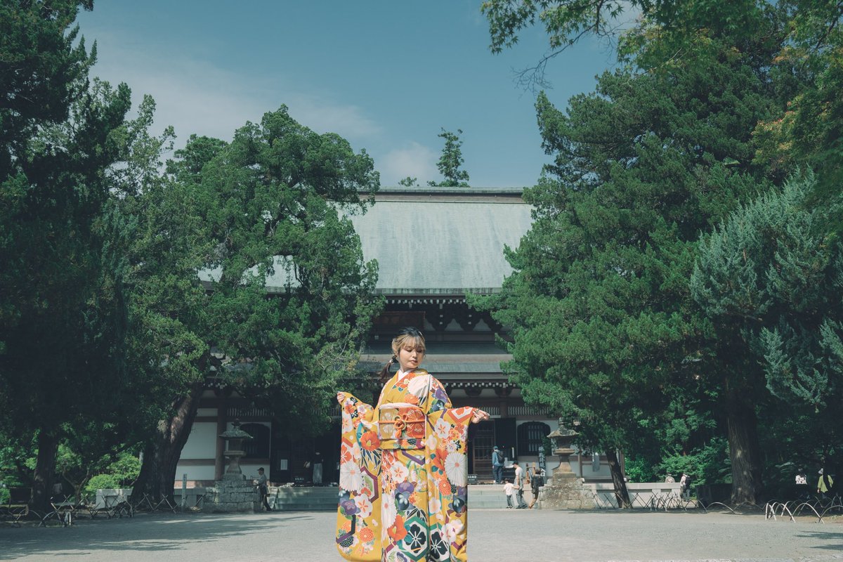 J_Heart0801's tweet photo. 振袖撮影のロケ地が���大！！
鎌倉周辺の神社、小町通りでのんびり散策しながらのプランなど、様々なプランをご用意しております♪

#jheart
#江ノ島スタジオ
#振袖
#円覚寺
#鎌倉
#fujifilm_xseries https://t.co/ow0vAmOcJi