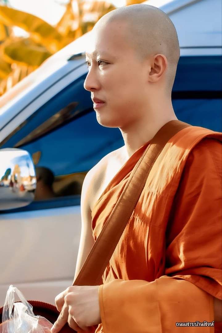 Nookpai6392's tweet photo. สวัสดีวันจันทร์ ที่แสนสดใส 
#พระนุ๊กธนดล https://t.co/WG6OsxASkG