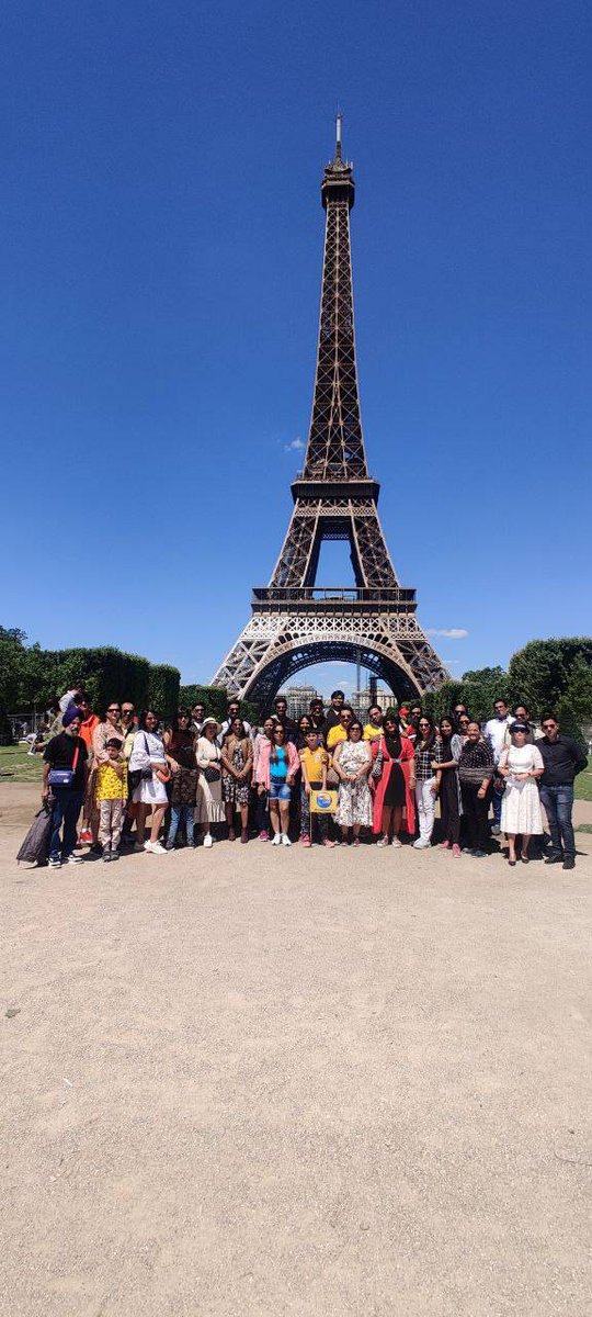 tcookin's tweet photo. #WorldIsOpen
Our guest celebrating their first wedding anniversary in #Switzerland on the group tour to #Europe.
Thanks to our Tour Manager Rohan Suvarna for sharing these pictures.
Click here if you would like to visit Europe, https://t.co/8vw5in3pZo
#ThomasCookIndia https://t.co/p6FeUcgW8W