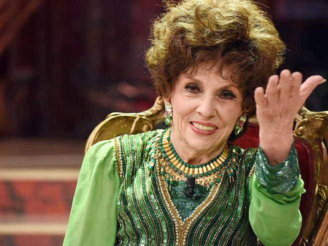 Ginko_21's tweet photo. Tanti auguri Bersagliera, 95 anni di pura epicità ❤️
#GinaDay #GinaLollobrigida https://t.co/Cwh2NwSpyM
