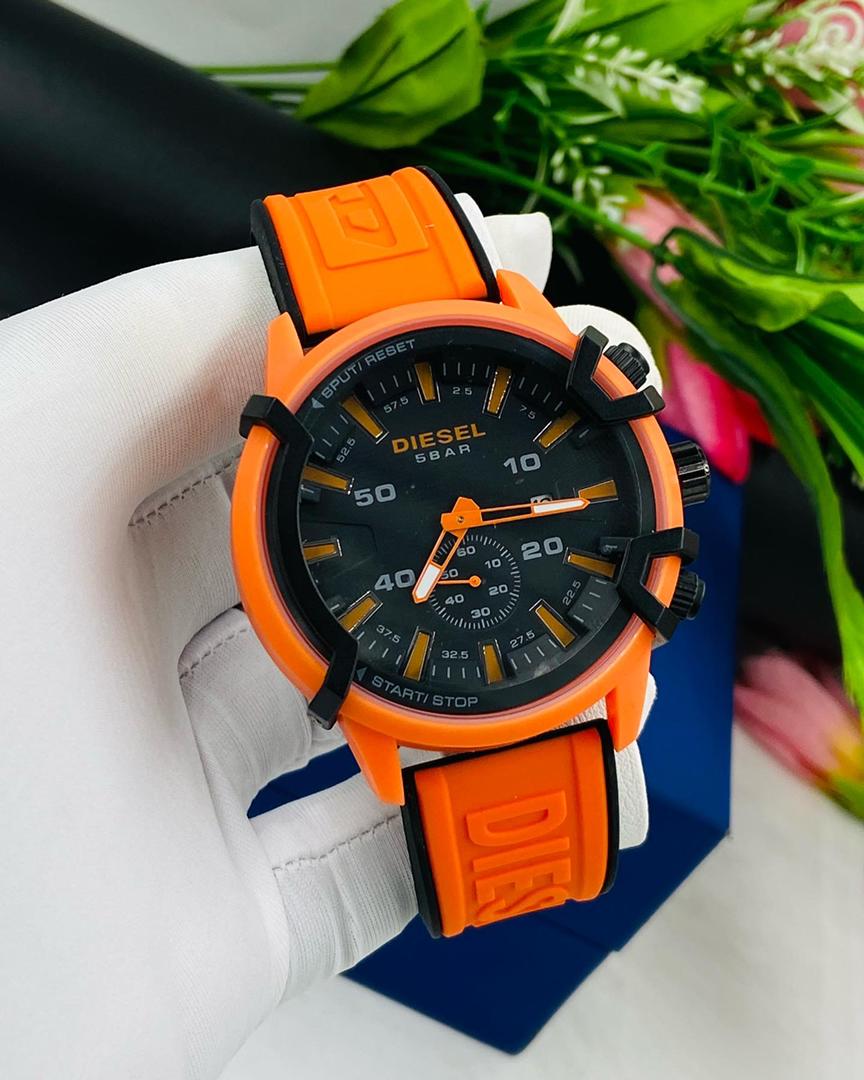 Yusrah_collect's tweet photo. Diesel Designer wristwatches available and Affordable. 
Location:Kaduna
📞: 08069673730
Nation wide delivery 
Kindly Retweet 
#Kadunawristwatches
#wristwatcheshop 
#wristwatchestores
#Wristwatchesforsale
#Accessoriesforsale
#Burna
#South #East
#OgbaruMasscre https://t.co/WAuZOaztwI