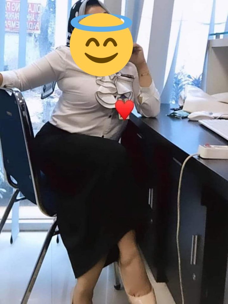 İş yerinden günaydınnnn sikicilerimm