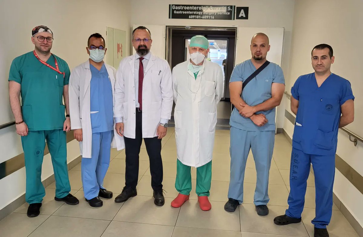 Ankara Şehir Hastanesi Gastroenteroloji cerrahisi kliniğinde eğitimini tamamlayan Op.Dr. Sadık Keşmer bugün sınavını vererek Gastroenteroloji Cerrahisi uzmanı olmuştur  kendisini tebrik eder, başarılarının devamını dileriz.
#gecailesibüyüyor