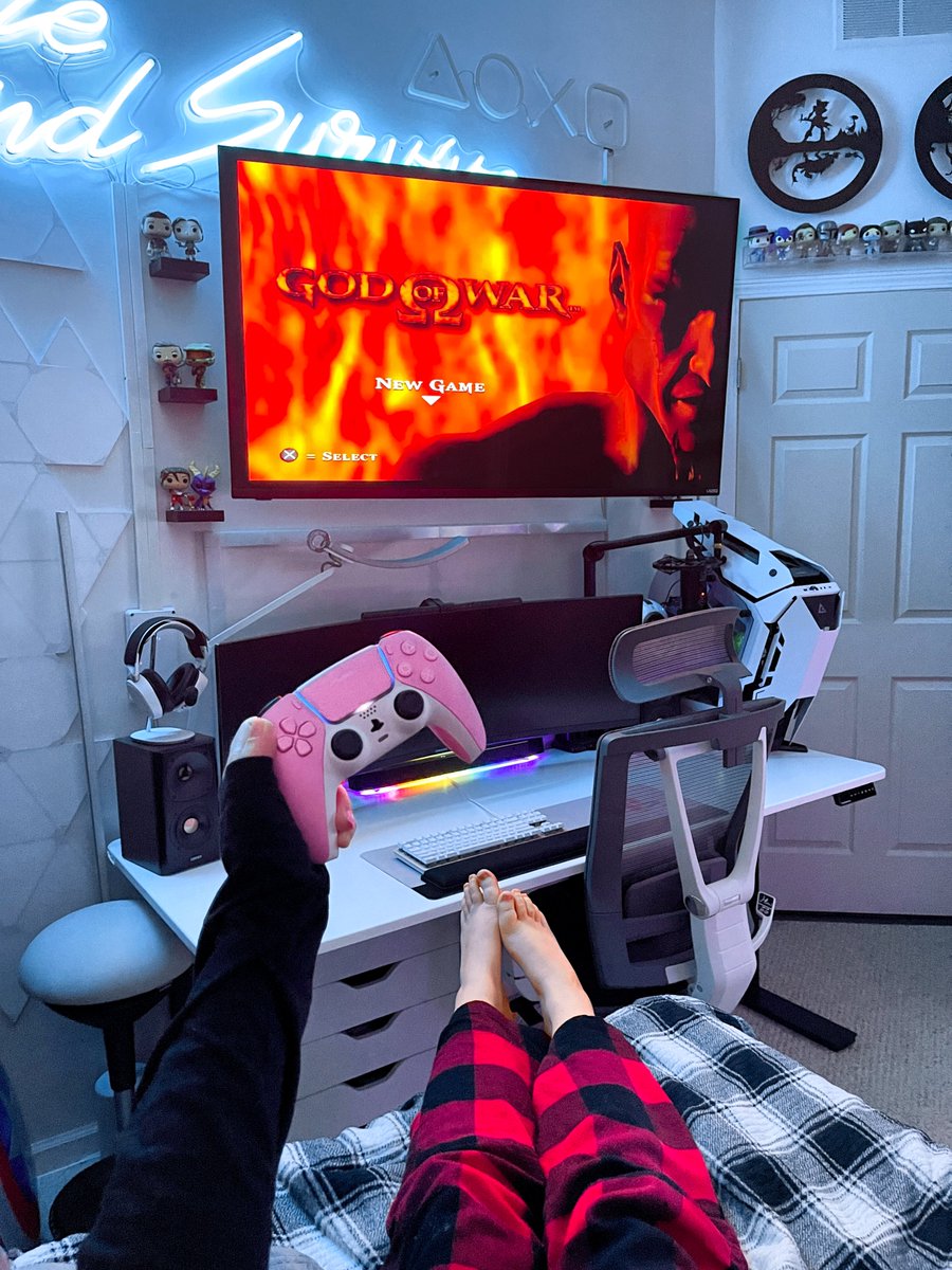 I JUST GOT PS+ PREMIUM which means it’s time for me to start <a href="/SonySantaMonica/">Santa Monica Studio – God of War Ragnarök</a>’s OG God of War games for the first time!!! W or L?

Thank you for gifting me PS+ Premium <a href="/Playstation_SE/">PlayStation Sverige</a> 💙 #ad #PS3 #PS5