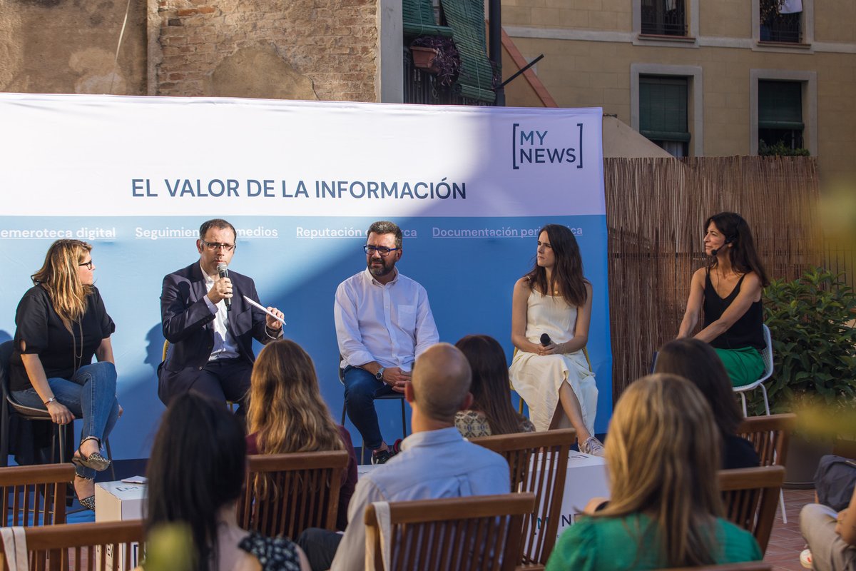 MyNews_es's tweet photo. La semana pasada celebramos nuestra segunda mesa redonda, enfocada a agencias de comunicación. 🗣️

Gracias de nuevo a @djanevidal (@SolsonaCom), @mmassarda (@Galenia_cat), @josepsalvat (Josep Salvat PR) y @ainardz (@intermediagdc) por vuestras aportaciones. 👏 

#TerrazaMyNews https://t.co/Sxb8FyN88L