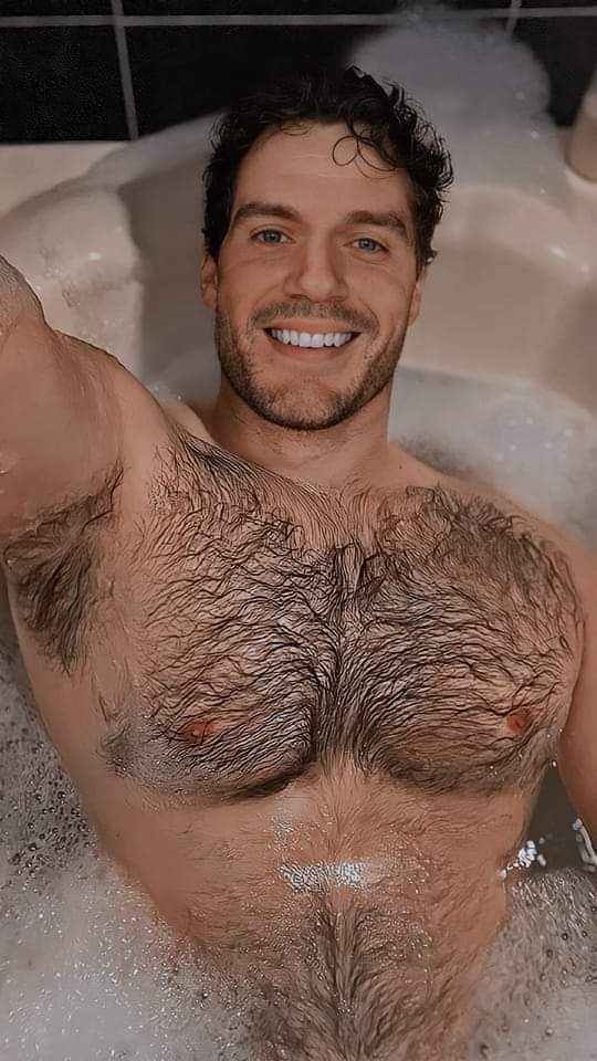 aabonnin's tweet photo. Imágenes que puedes oler!
#HenryCavill
#Apachurro https://t.co/EhoCFAV6VD
