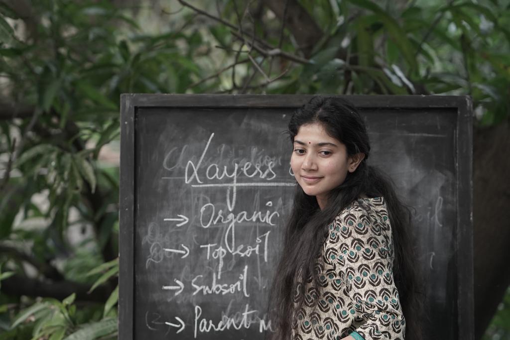 .<a href="/Sai_Pallavi92/">Sai Pallavi</a> Stills from #Gargi ♥

Worldwide in theaters from July 15th ❤‍🔥
#GargiFromJuly15 

#SaiPallavi <a href="/prgautham83/">Gautham Ramachandran</a> <a href="/ParamvahStudios/">Paramvah Studios</a> <a href="/2D_ENTPVTLTD/">2D Entertainment</a> <a href="/CinemasGlobal/">Global Cinemas</a> <a href="/blacky_genie/">Blacky Genie & My Left Foot Productions</a>
