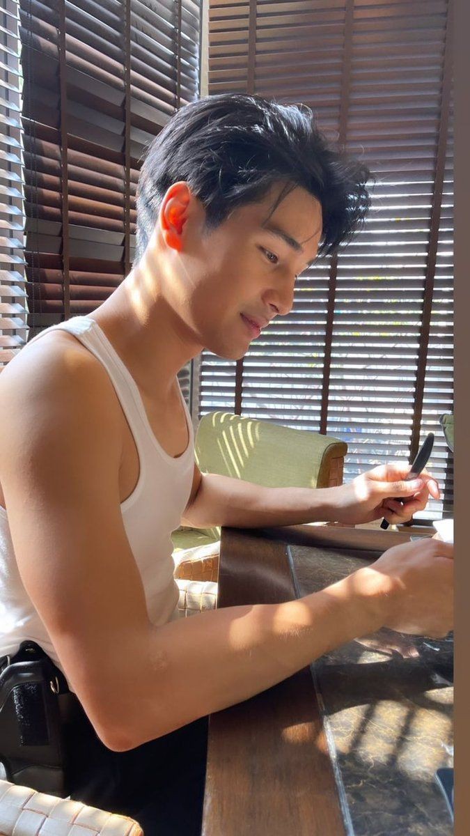 Nt3Rx's tweet photo. ทรงพระเจริญ #ทรงพระเจริญ https://t.co/yzjpGcOxss