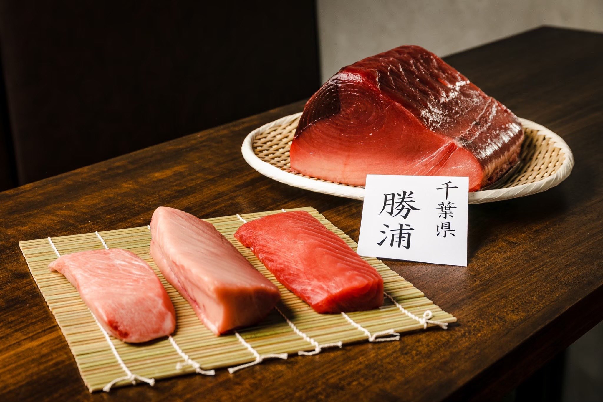 おまかせ寿司すしのすけ Sur Twitter おまかせを彩る一品 それはなんといってもマグロ 豊洲市場で信頼のおける仲卸業様から納得のいくもののみ使用 種類は本マグロ 南マグロ インドマグロなど その中から握りにふさわしい種類 部位をご提供します その日限定 おまかせ寿司すしのすけ Sur Twitter おまかせを彩る一品 それはなんといってもマグロ 豊洲市場で信頼のおける仲卸業様から納得のいくもののみ使用 種類は本マグロ 南マグロ インドマグロなど その中から握りにふさわしい種類 部位をご提供します その日限定
