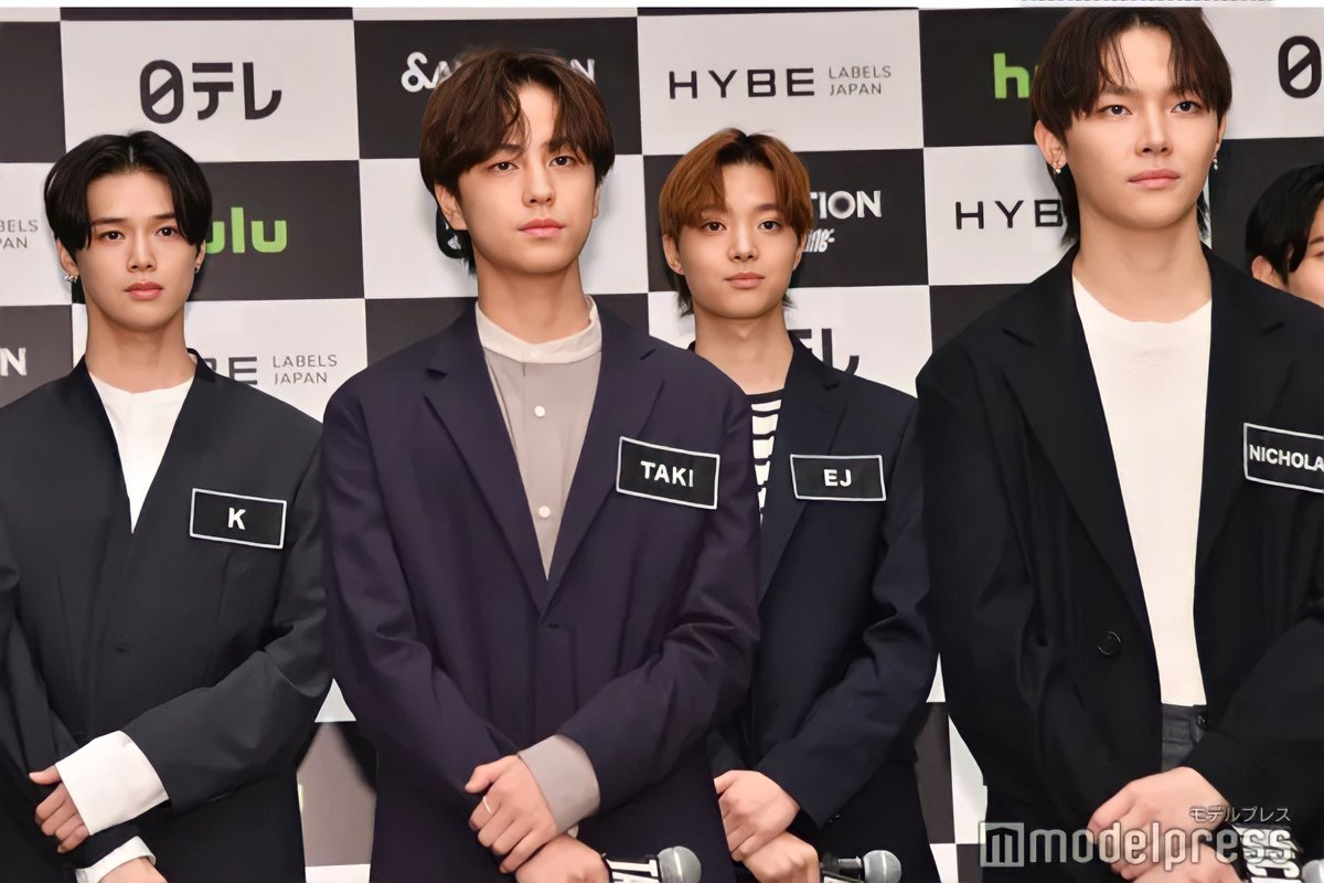 fornichojoo's tweet photo. Gosh look at them https://t.co/UG2W35MyHD