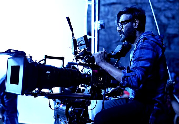 allthatrending's tweet photo. It's time to say action again:
@ajaydevgn
announces his next directorial #Bholaa. The film is set to release on March 30, 2023
#AjayDevgn #Bholaa #Bollywood #AjayDevgnFC #AjayDevgn #Kaithi #Tabu https://t.co/OJn6jDGv30