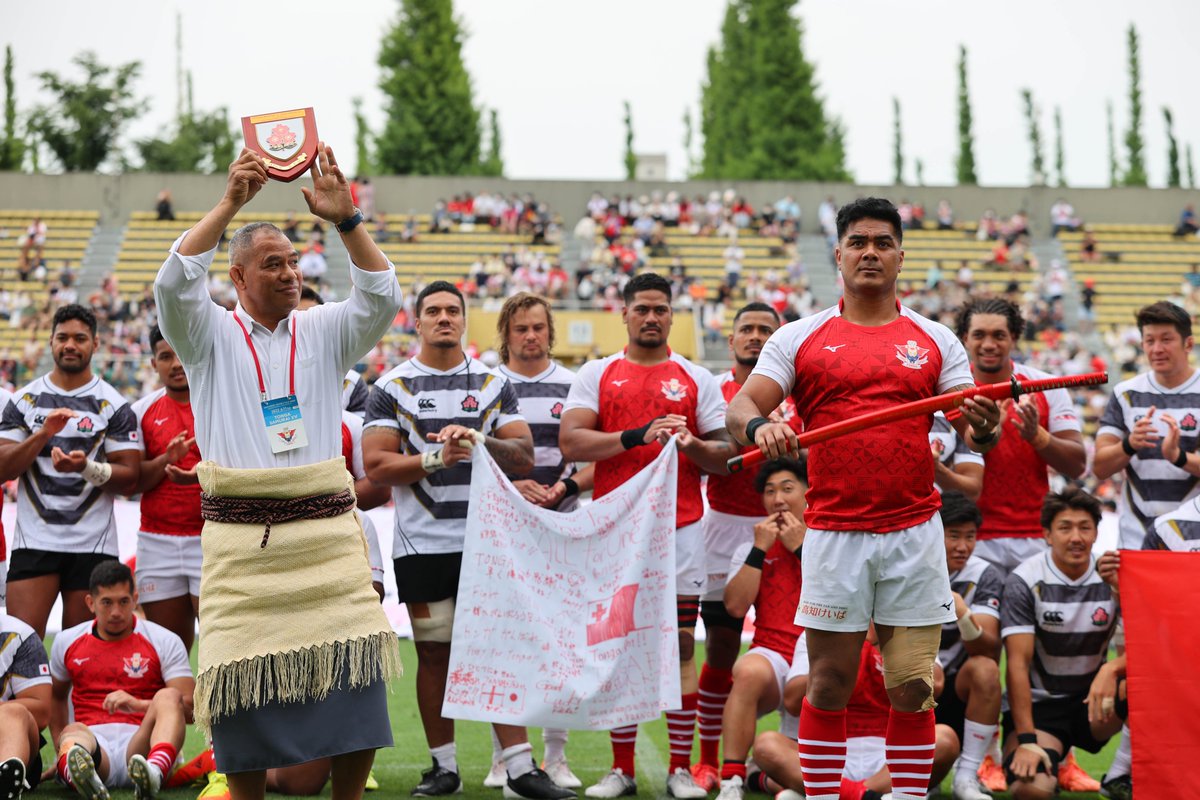 JRFUMedia's tweet photo. ①映像NFT
中島選手、バツベイ選手、ナエアタ選手、レメキ選手、ラトゥ監督、シピタウの6バージョンを各300点、1点当たり5,000円にて販売
詳細:https://t.co/krt0sh1m8E
#BraveForTonga https://t.co/iuzI9xENBw