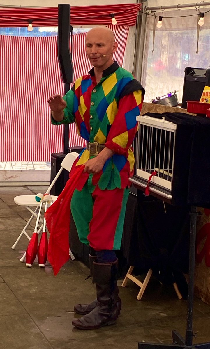 What a fab day in #Darwen! 🎪🛝🛒🛍  Many thanks to the thousands of families that came along to enjoy the free entertainment &amp; workshops as well as supporting 40+ independent makers, creators and start-ups.