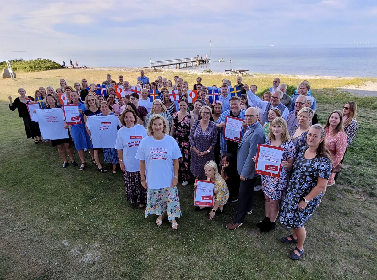 Lærerorganisasjoner fra de nordiske land samlet på kurs. Tema: «Et godt arbeidsmiljø er veien til bedre læring». Fint å oppleve stor støtte  for Utdanningsforbundets streik. 
Skal dere satse på elevene må  dere satse på lærerne #nls  #lærerstreik22
@utdanningsf <a href="/utdanningsnytt/">Utdanningsnytt</a>