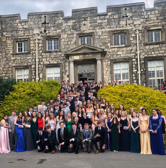 Celebrating our wonderful Year 11 Class of 2022! Last day celebrations in school and a very glam group at Hazlewood Castle for prom! Sending our very best wishes for successful futures ahead, #TeamSherburn