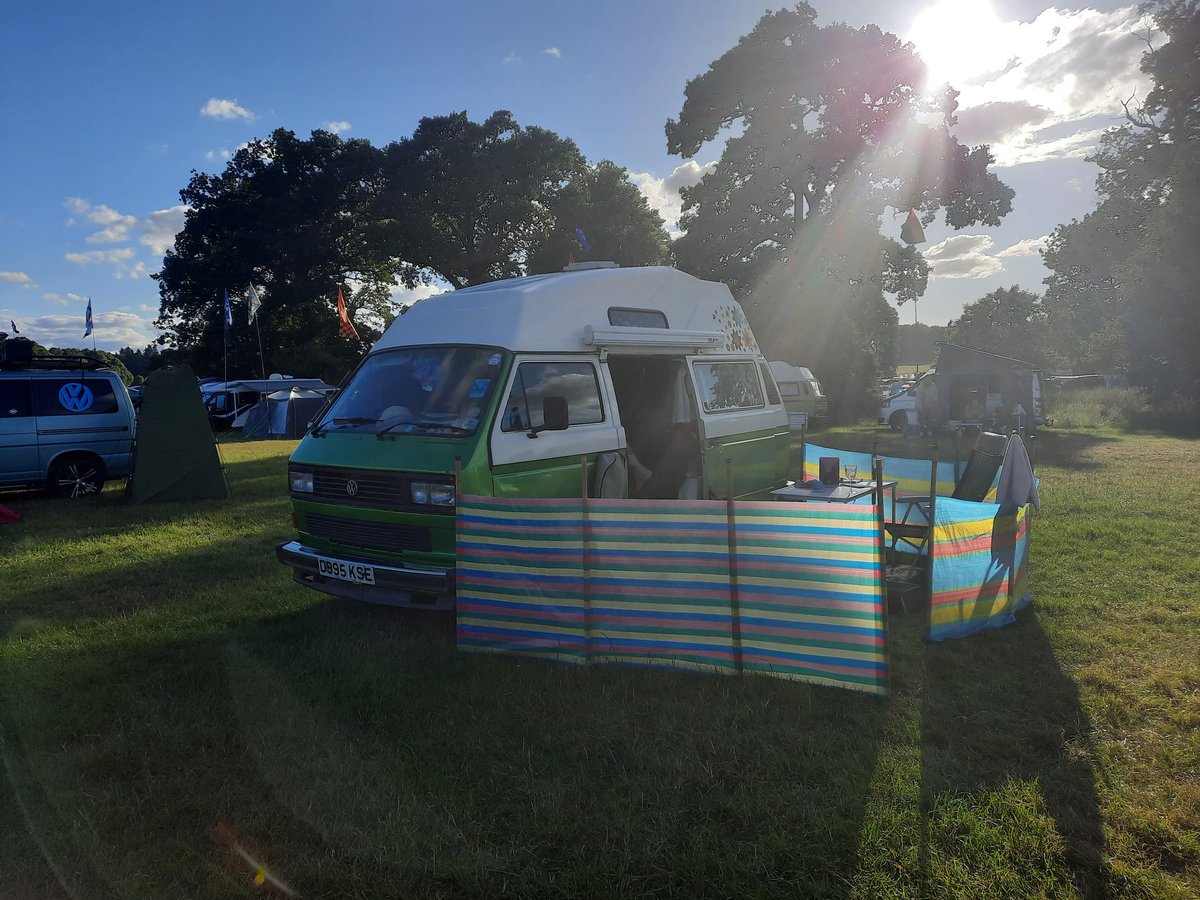 Julie McPhee tweet media