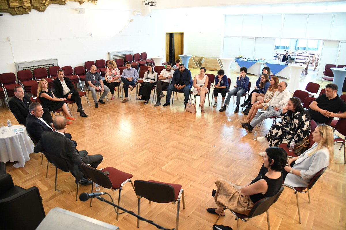 It was a great pleasure to talk about Israeli #innovation and how it is contributing to making this 🌏 a better place. Thank you <a href="/irgun_wzo/">Department of Israelis Abroad and Irgoon- WZO</a>, <a href="/ShalomBulgaria/">Shalom Bulgaria</a> and the Zionist Federation in 🇧🇬 for the opportunity to also share from my experience as an <a href="/IDF/">Israel Defense Forces</a> soldier.