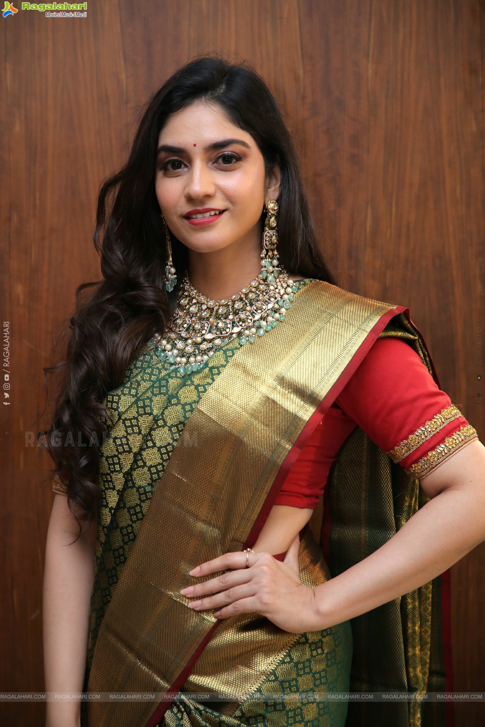 FWzscNeWIAE1o2c?format=jpg&name=4096x409