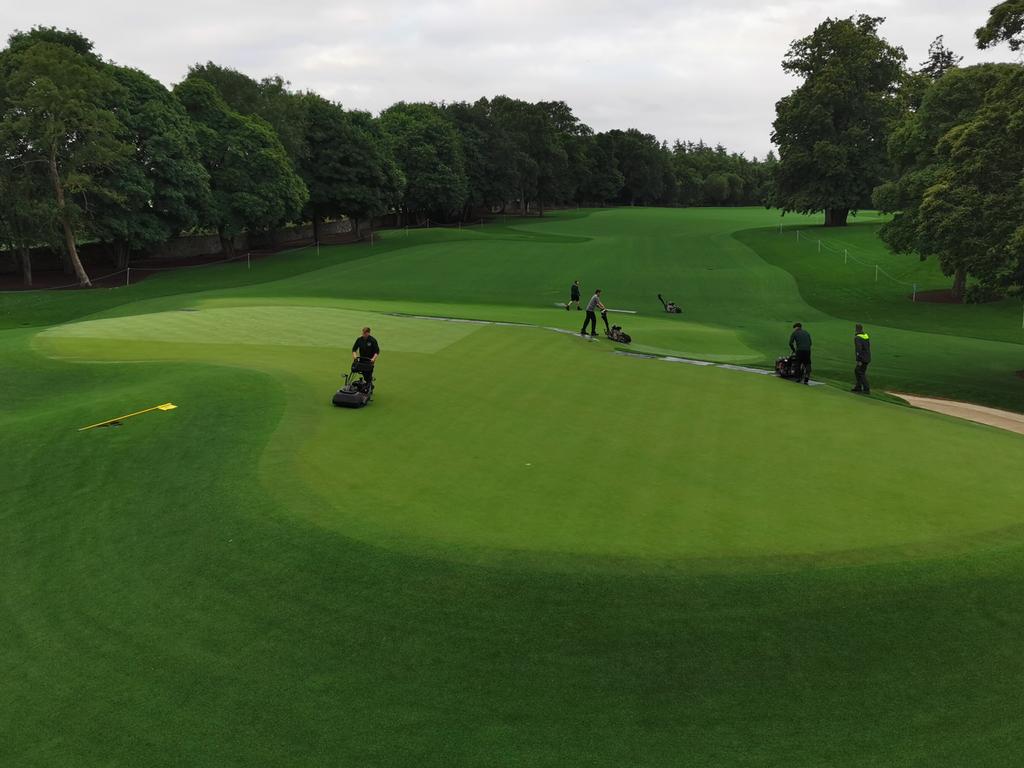 12th Green &amp; Approach  getting there final cut here in Adare Manor this morning. Paddy O Rourke &amp; Cathal Lee on greens and Cian Murray &amp; Mark Cussen cutting approaches. Precision is the word 👋👋👋
