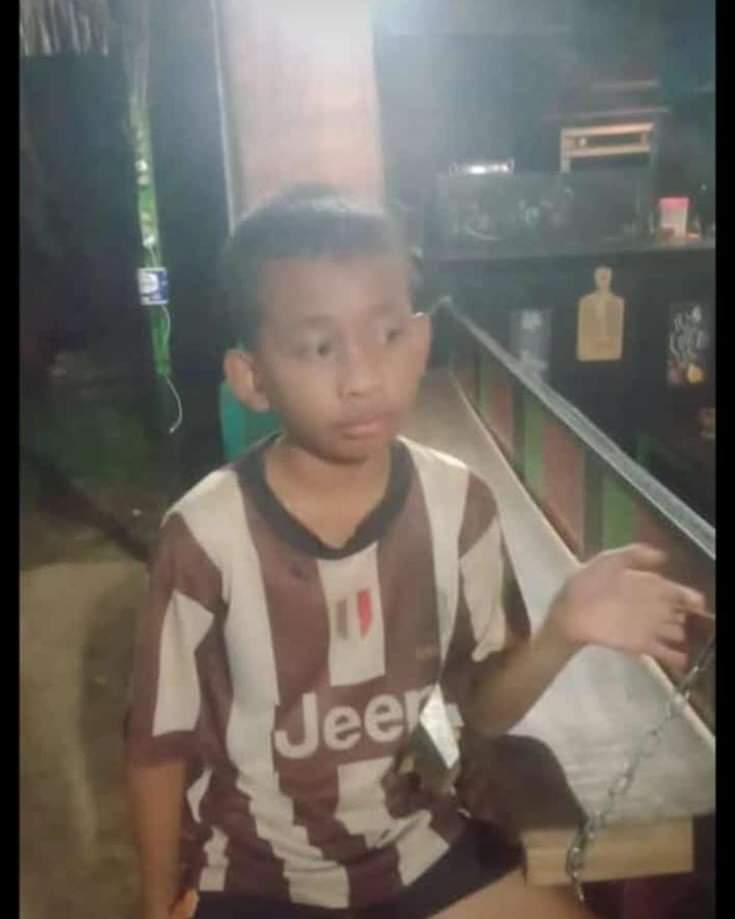 Info orang hilang 
Nama : Daffa 
Usia : 12
Alamat : Desa Pandansari, Kec. Warungasem,Batang
Ciri - ciri lain:
Tidak jelas bicaranya, susah diajak berkomunikasi.Hilang Jumat, menggunakan sepeda dari Pandansari ke arah Batang ke rumah simbahnya di Perum Berlian
Hub 0823 2514 3073