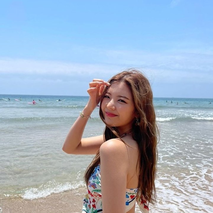 seokjisupics's tweet photo. https://t.co/X8P2aXsWrE