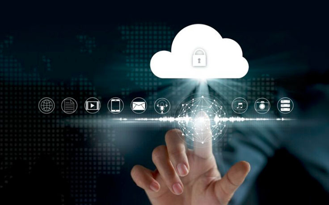 mr_dominguez_89's tweet photo. Te dejamos un articulo en el cual te explicamos por que es importante contratar servicios en la nube para tu negocio

Link: https://t.co/40orenEHWh

#selectra #ComputoEnLaNube #SeguridadInformatica https://t.co/Yd3KkF91Sj
