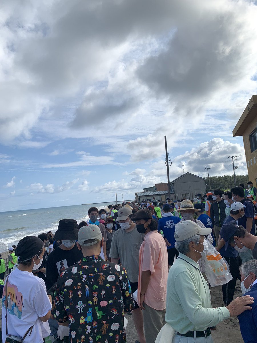 BCFORCE1's tweet photo. おはようございます🌾
7月19日 新潟市は☁️

昨日は「海の日」各地でビーチクリーンなどの海イベントが開催されました。
自身も町内のビーチクリーン活動に参加させていただきました。

大切にしたい海

Have a good day！！
＃企業公式が毎朝地元の天気を言い合う https://t.co/yS1XxvRwKq