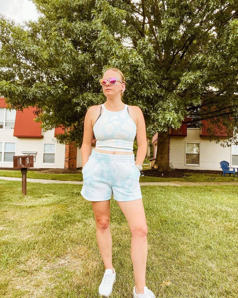 dressesdaylight's tweet photo. Getting lost in the clouds ☁️ https://t.co/riRodrxlpk https://t.co/25t7YJfnAJ