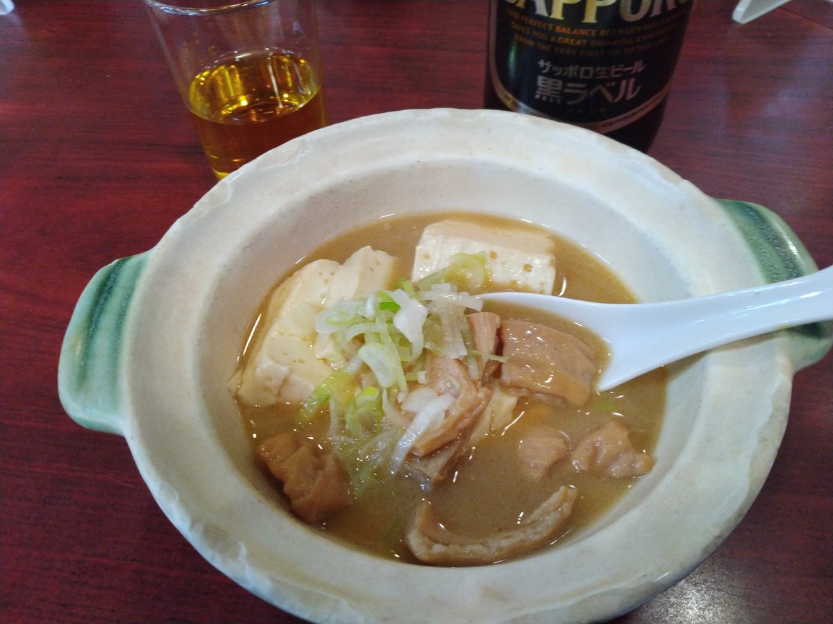 知らない人が多すぎる！
【加賀屋での1品目は煮込みを頼むべし！】
理由1：スピードメニューだからすぐ飲み始められる！
理由2：煮込みは加賀屋全店共通の看板メニュー。鉄板の超絶品です！
理由3：シブい土鍋に盛り付けられるから、卓上が一気に賑やかに！
#加賀屋で輝け