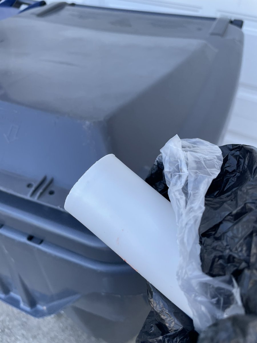 WorkforceJames's tweet image. 3,000-day #litterchallenge Day 1,042: I’m done with #quarantining but even a short walk wore me out. Take this #COVID strain seriously. If you’re wondering how the challenge works, we pick up at least 1 piece of litter a day. Join us? x34