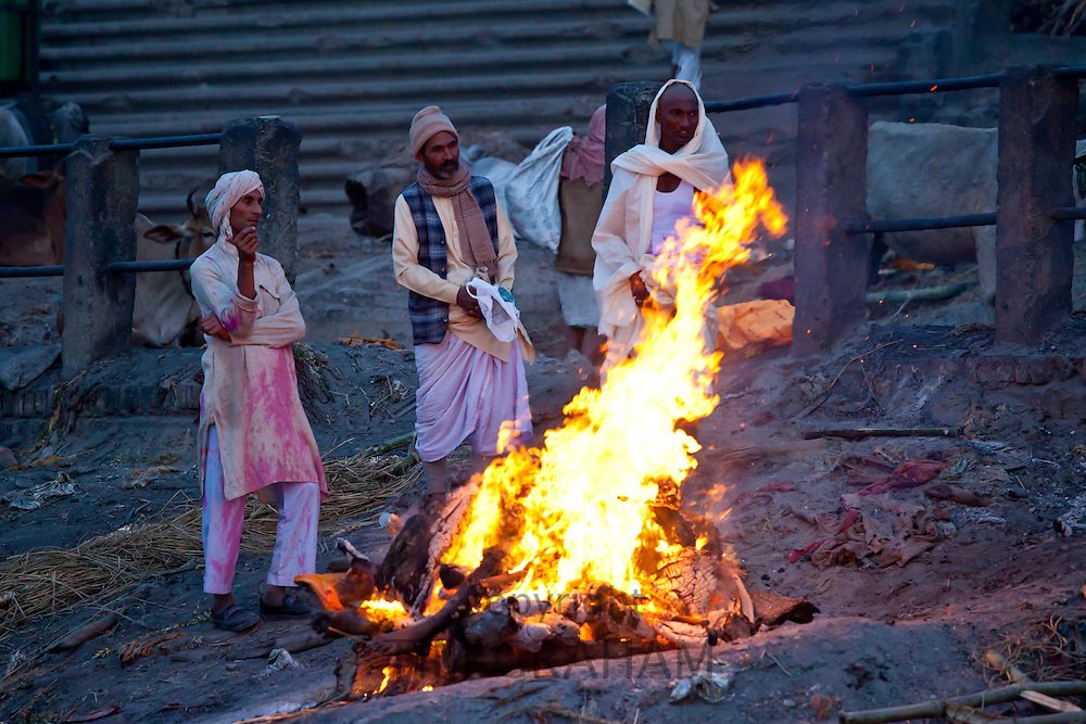 Anupbhatia7's tweet photo. #gstdeath #gstelectriccremation#gstfirewood#gstsuicide
#gstmodi
More than one crore people die in india .if modi levies 1000 rs gst flat on each death it will generate 1000 crore revenue for modi shah add gst 30 percent on firewood cremation groundsburial services and we earn https://t.co/w7e0D0acTW